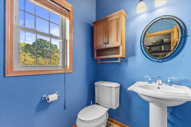 N54W16055 Westwind DRIVE, Menomonee Falls, WI 53051