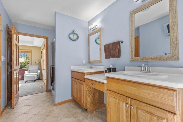 N54W16055 Westwind DRIVE, Menomonee Falls, WI 53051