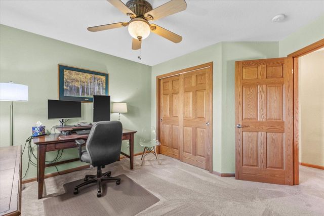 N54W16055 Westwind DRIVE, Menomonee Falls, WI 53051