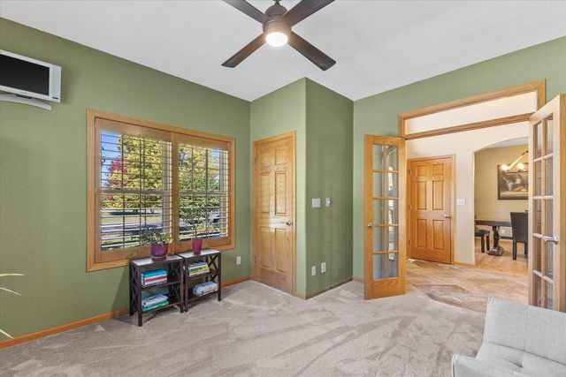 N54W16055 Westwind DRIVE, Menomonee Falls, WI 53051