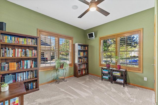 N54W16055 Westwind DRIVE, Menomonee Falls, WI 53051