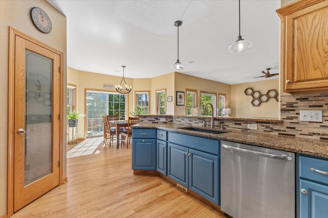 N54W16055 Westwind DRIVE, Menomonee Falls, WI 53051