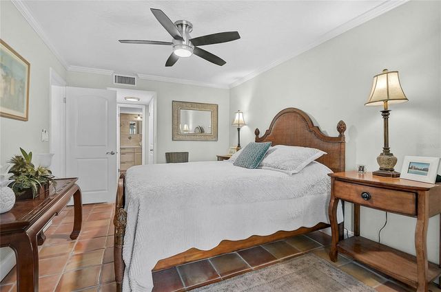 8750 MIDNIGHT PASS ROAD 102, Sarasota, FL 34242