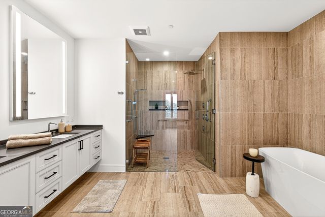 2520 Peachtree Road 703, Atlanta, GA 30305