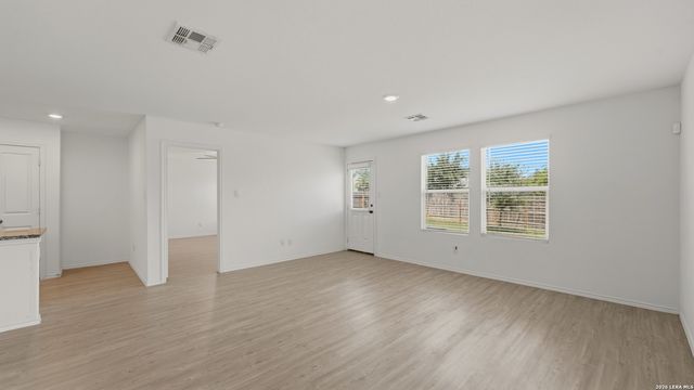 9942 DICKET MEAD RD, San Antonio, TX 78254
