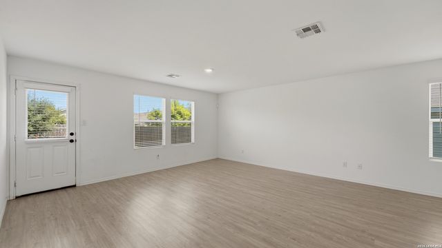 9942 DICKET MEAD RD, San Antonio, TX 78254