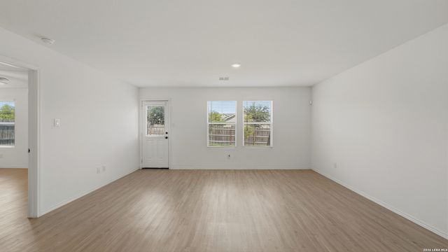9942 DICKET MEAD RD, San Antonio, TX 78254