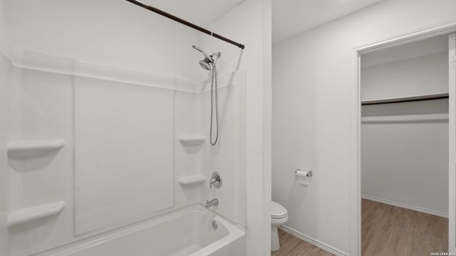 9942 DICKET MEAD RD, San Antonio, TX 78254