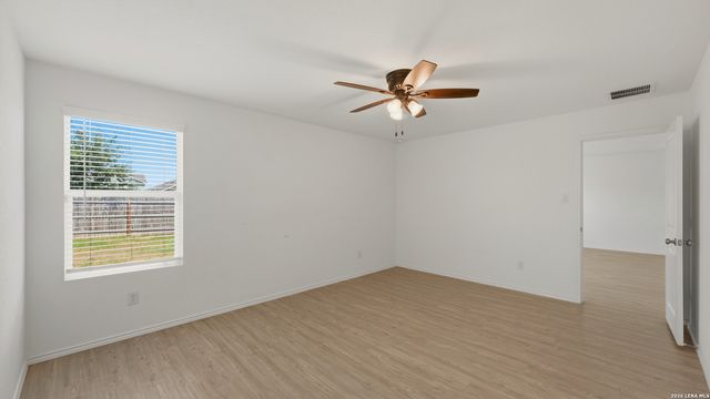 9942 DICKET MEAD RD, San Antonio, TX 78254