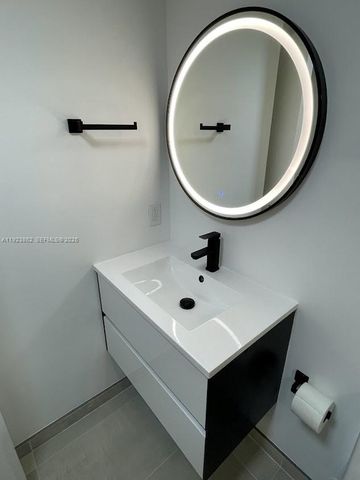 440 S Park Rd 4-306, Hollywood, FL 33021