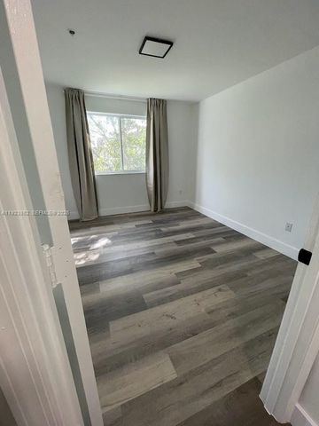 440 S Park Rd 4-306, Hollywood, FL 33021