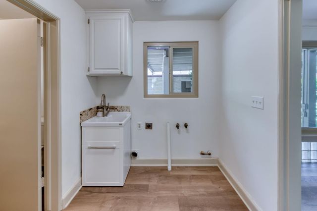 920 E Sierra Madre, Fresno, CA 93704