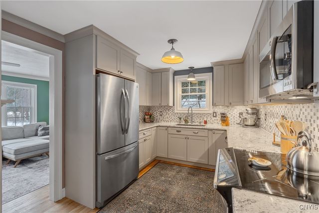 63 Lyndon Road, Dewitt, NY 13066