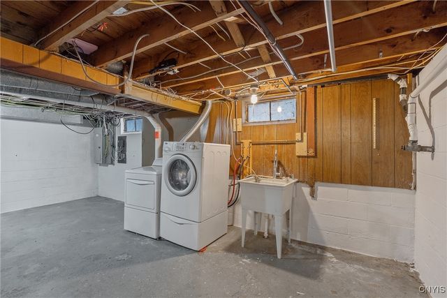 63 Lyndon Road, Dewitt, NY 13066