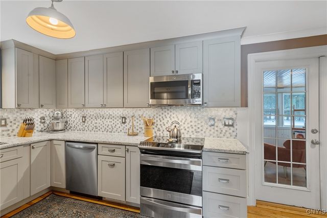 63 Lyndon Road, Dewitt, NY 13066