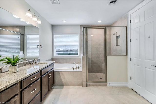 421 Coral Reef PL, Cape Coral, FL 33993