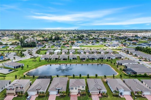 421 Coral Reef PL, Cape Coral, FL 33993