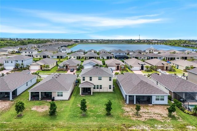 421 Coral Reef PL, Cape Coral, FL 33993