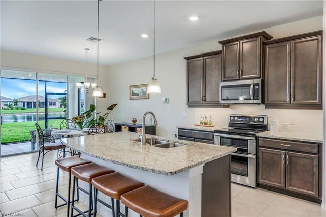 421 Coral Reef PL, Cape Coral, FL 33993