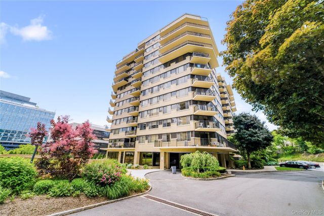25 Rockledge Avenue 801, White Plains, NY 10601