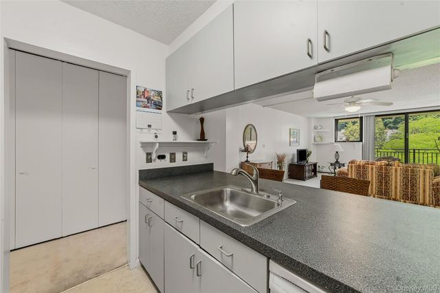 25 Rockledge Avenue 801, White Plains, NY 10601