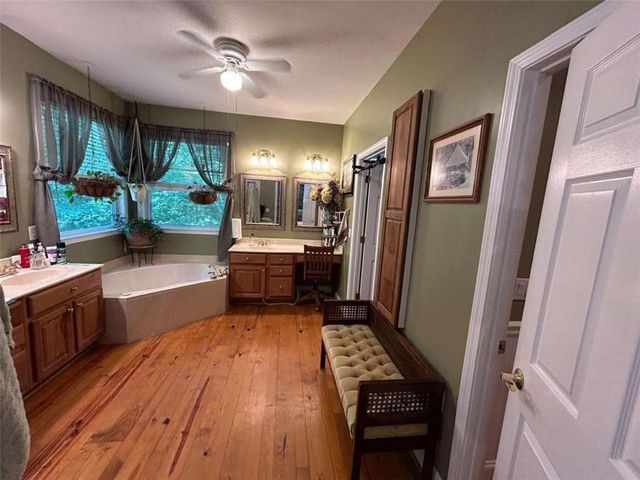 45 River Chase, Hoschton, GA 30548