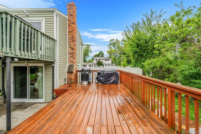 17 Liberty Avenue, Selden, NY 11784