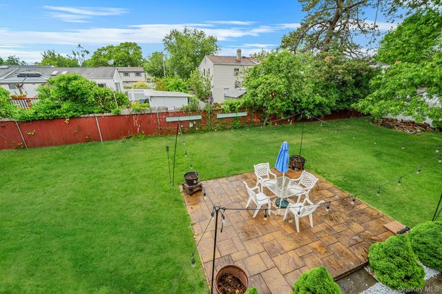 17 Liberty Avenue, Selden, NY 11784