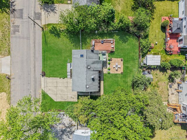 17 Liberty Avenue, Selden, NY 11784