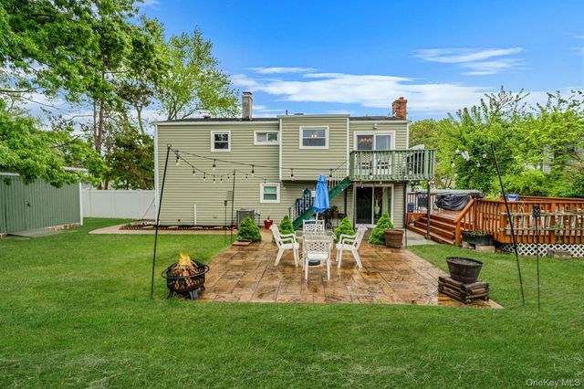 17 Liberty Avenue, Selden, NY 11784
