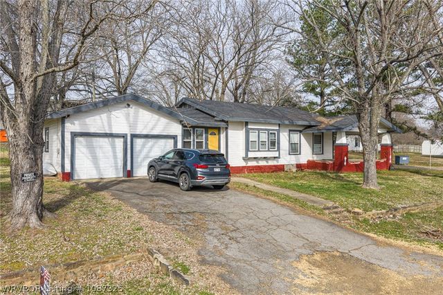 290 E 4th Street, Booneville, AR 72927