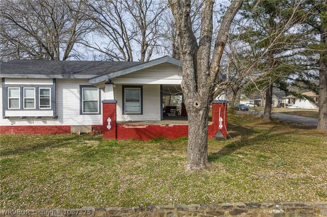 290 E 4th Street, Booneville, AR 72927