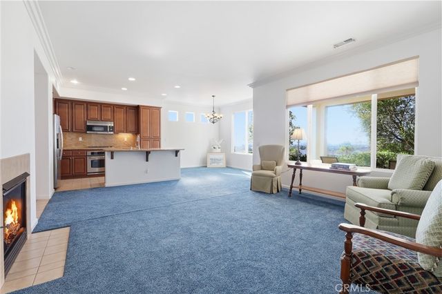 8807 Cuyamaca, Corona, CA 92883