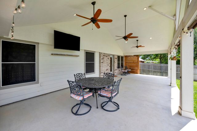 3209 Clydesdale Drive, Denton, TX 76210