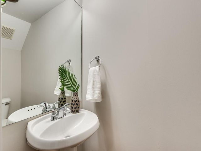 2232 Dunseath Avenue NW 414, Atlanta, GA 30318