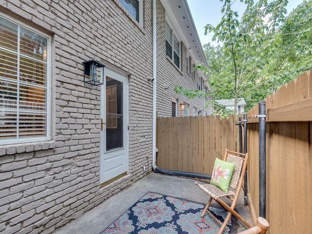 2232 Dunseath Avenue NW 414, Atlanta, GA 30318