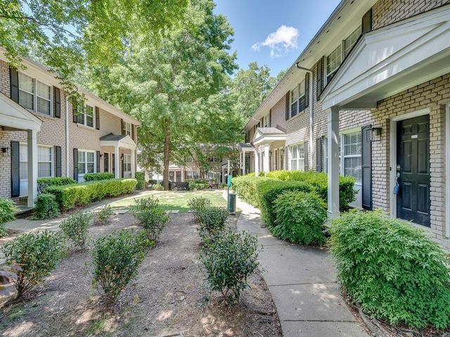 2232 Dunseath Avenue NW 414, Atlanta, GA 30318