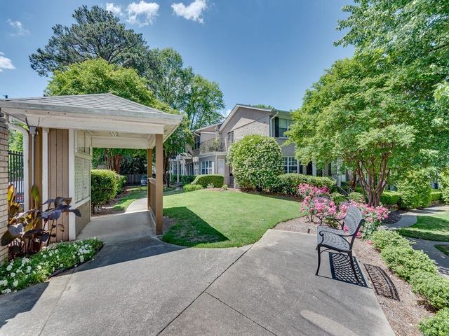 2232 Dunseath Avenue NW 414, Atlanta, GA 30318