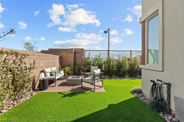 692 Echelon Street, Las Vegas, NV 89138