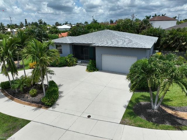 111 Bahama AVE, Marco Island, FL 34145