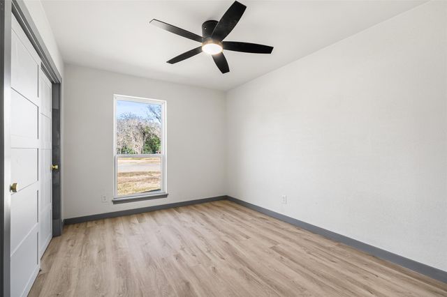 6646 Bayou View Drive, Houston, TX 77091