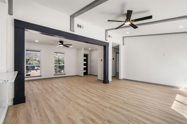 6646 Bayou View Drive, Houston, TX 77091