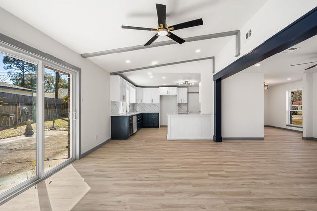 6646 Bayou View Drive, Houston, TX 77091