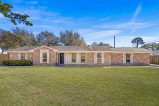 6646 Bayou View Drive, Houston, TX 77091