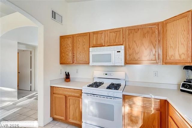 2053 Jade Creek Street 206, Las Vegas, NV 89117