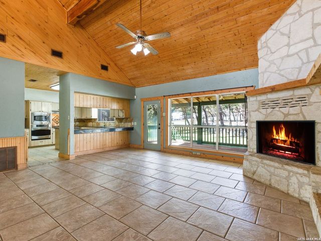 9035 Fair Oaks Parkway, Boerne, TX 78015