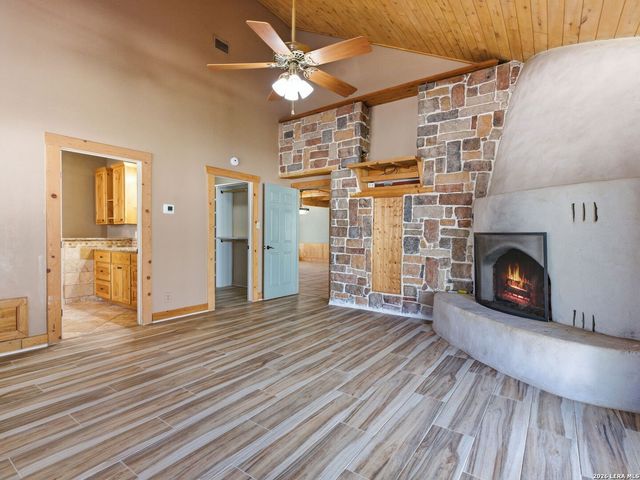 9035 Fair Oaks Parkway, Boerne, TX 78015