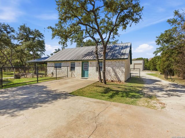 9035 Fair Oaks Parkway, Boerne, TX 78015