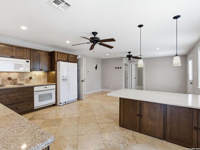 9035 Fair Oaks Parkway, Boerne, TX 78015