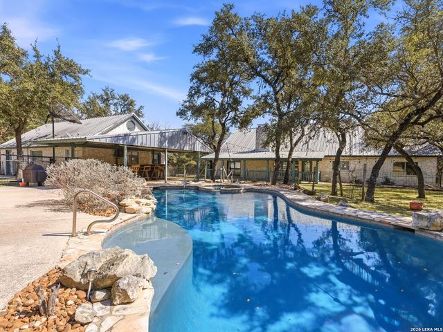 9035 Fair Oaks Parkway, Boerne, TX 78015